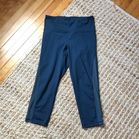 OLD NAVY ACTIVE SIZE LARGE PEACOCK BLUE CROPPED LEGGINGS - Picture 2 of 8
